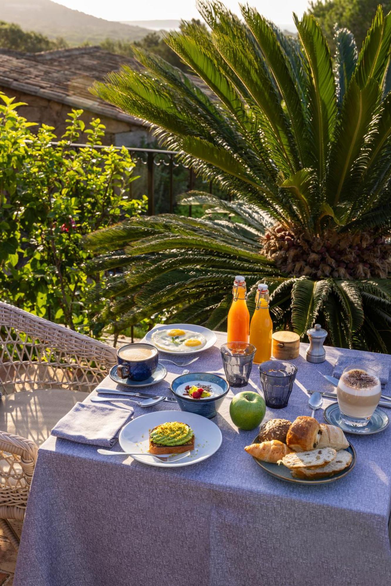Les Bergeries De Palombaggia Hotell Porto-Vecchio  Exteriör bild